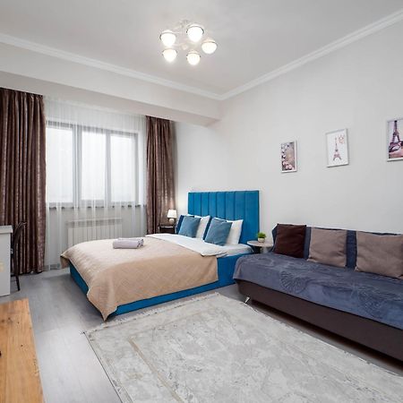 Appartments " Zhetysu-4" Almaty Bagian luar foto