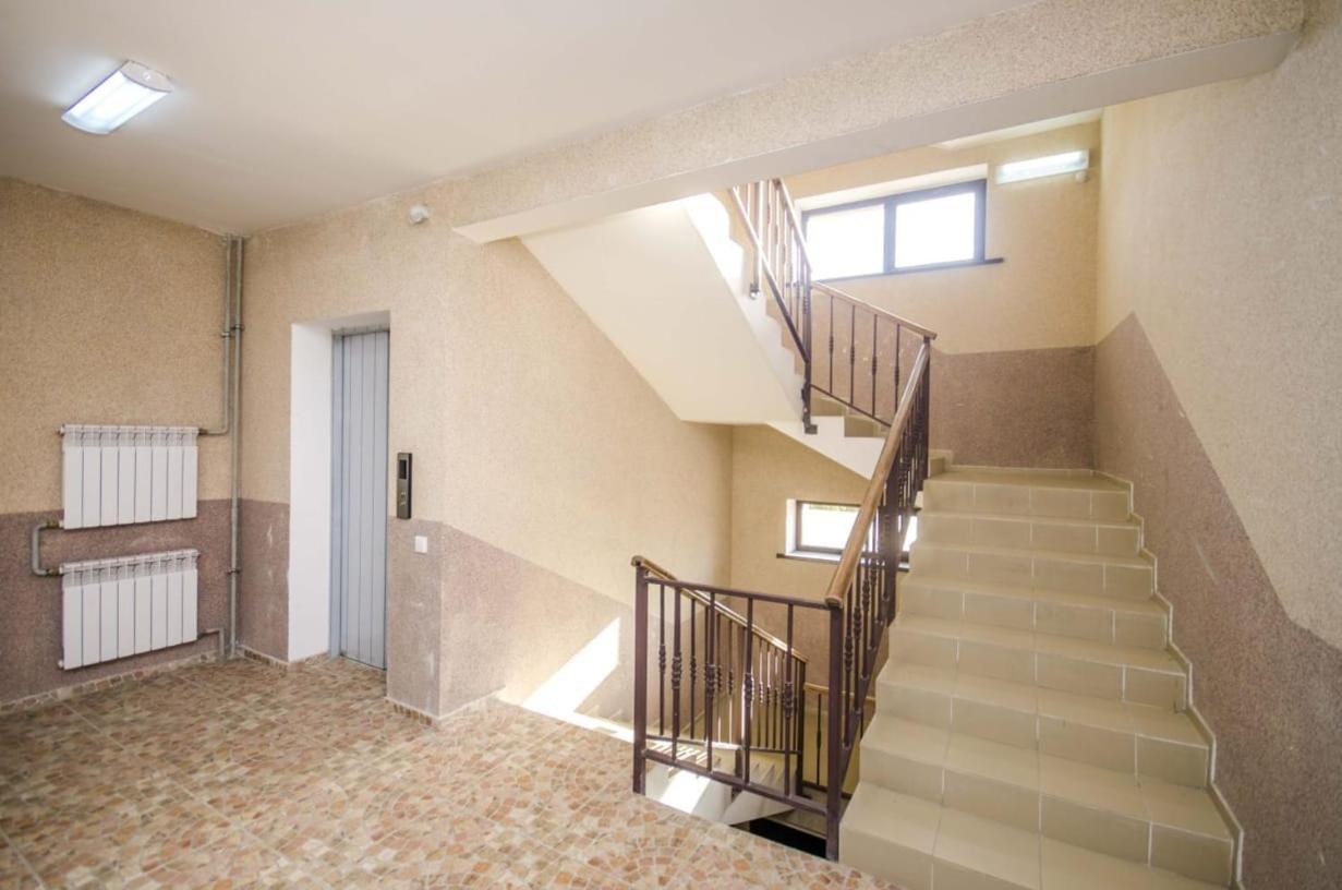 Appartments " Zhetysu-4" Almaty Bagian luar foto