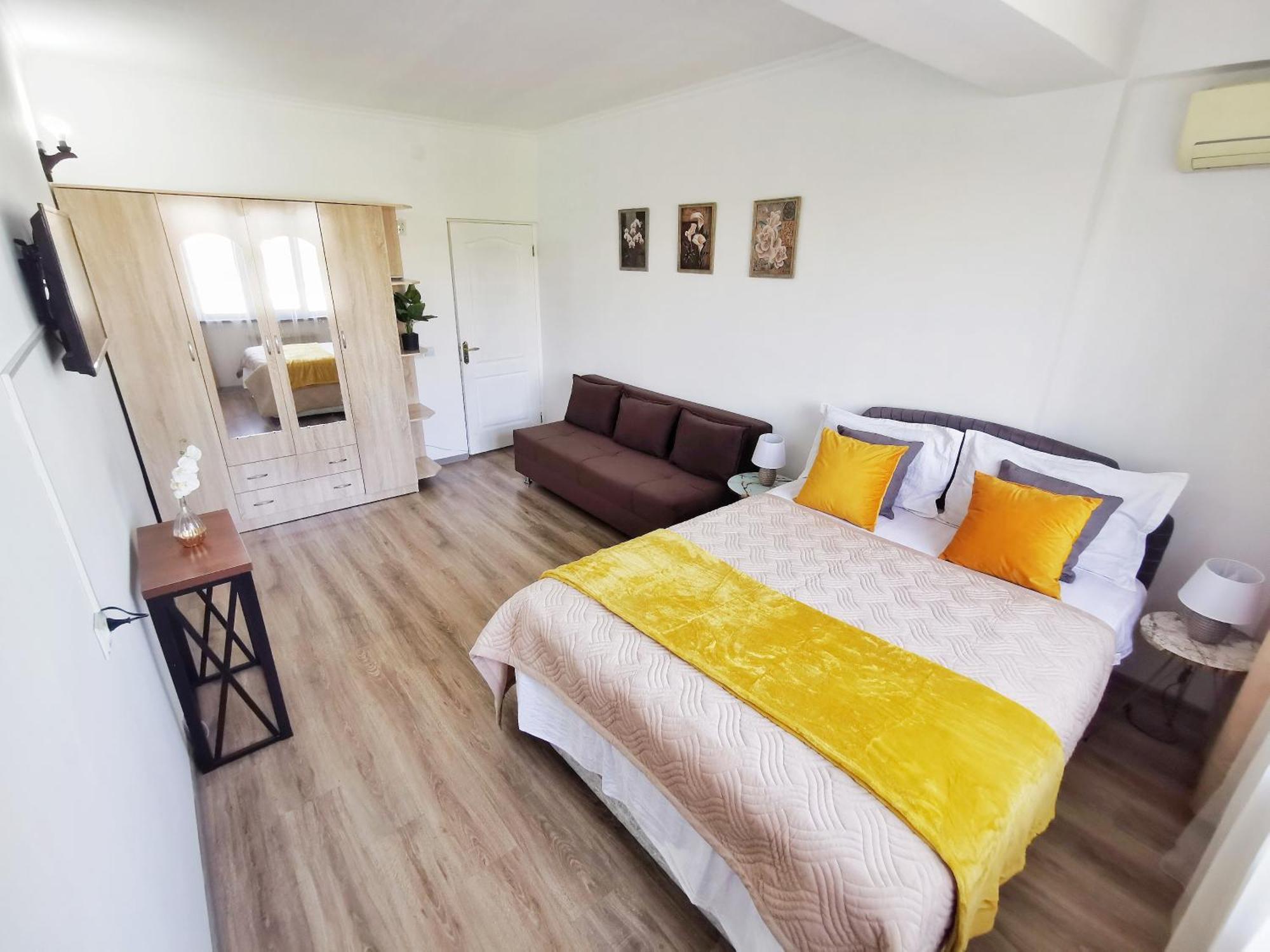 Appartments " Zhetysu-4" Almaty Bagian luar foto