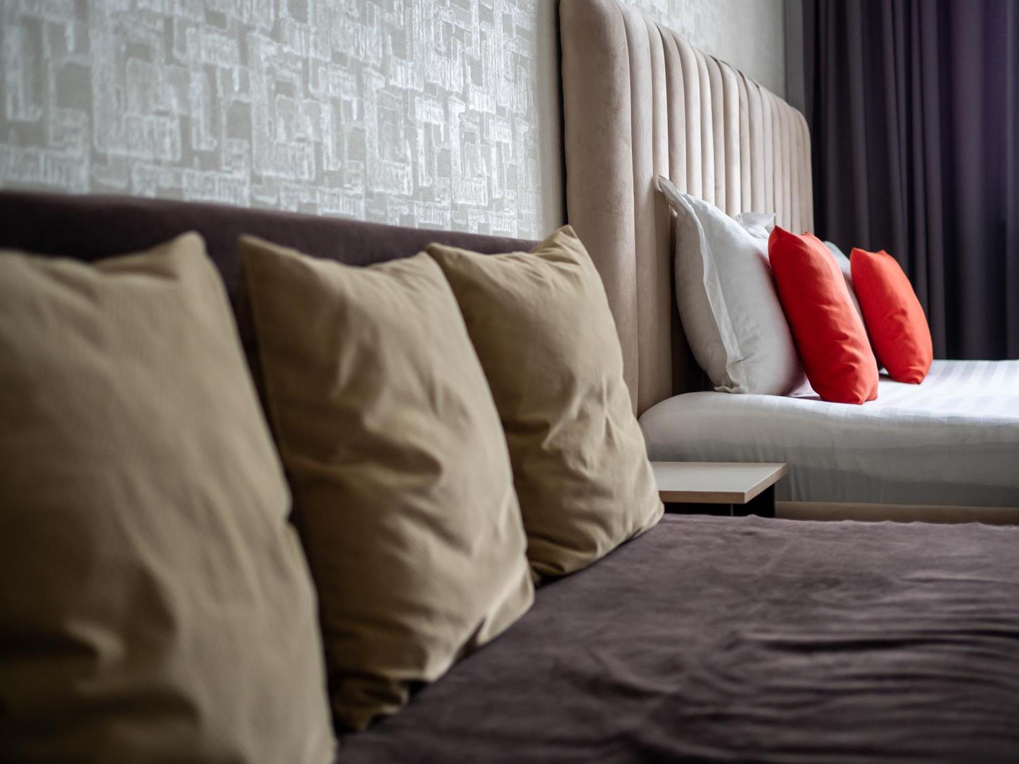 Appartments " Zhetysu-4" Almaty Bagian luar foto