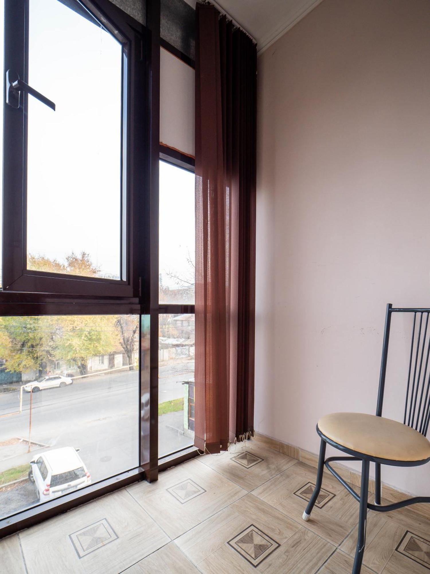 Appartments " Zhetysu-4" Almaty Bagian luar foto